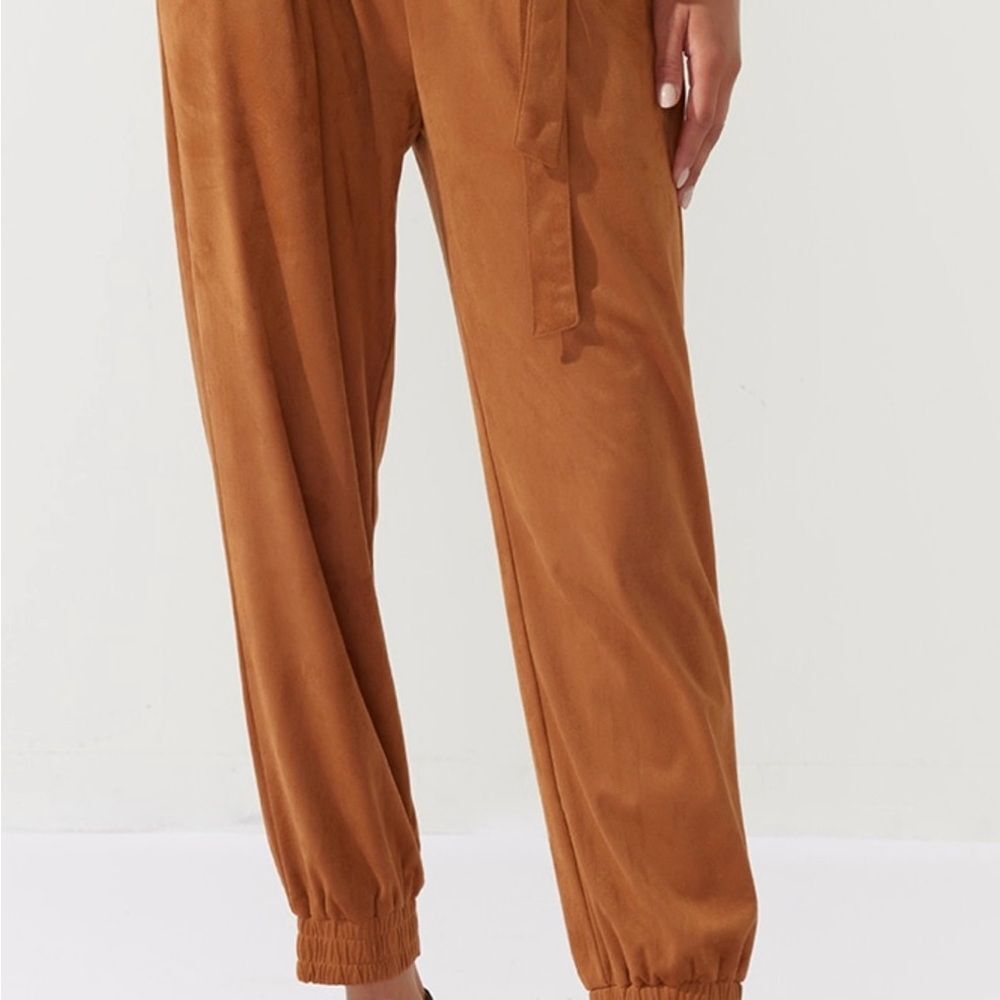 Francesca’s Faux Suede Women's Tan Joggers Size M NWT